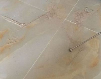 翠屏瓷砖空鼓维修公司分享粘合剂选择不当在瓷砖铺贴过程中可能导致以下问题